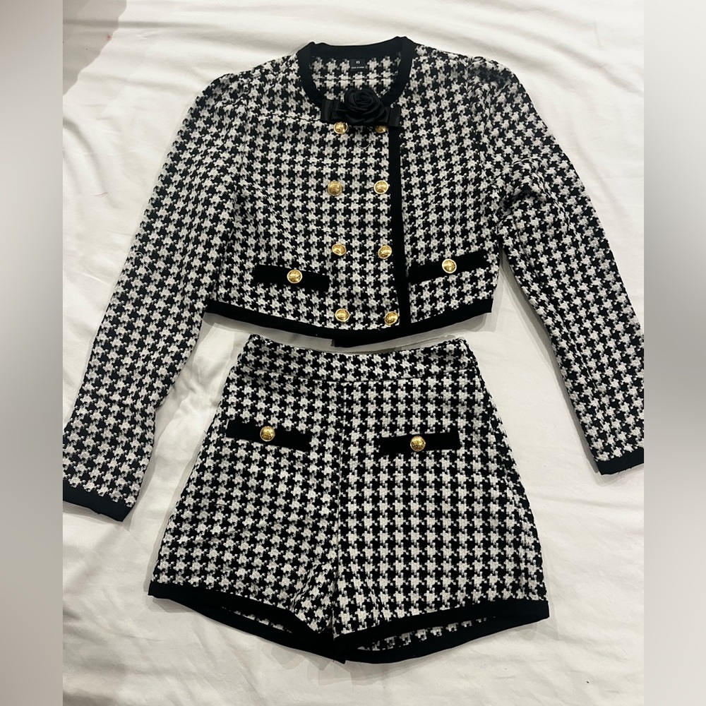 Black and White Houndstooth Set with Gold Buttons